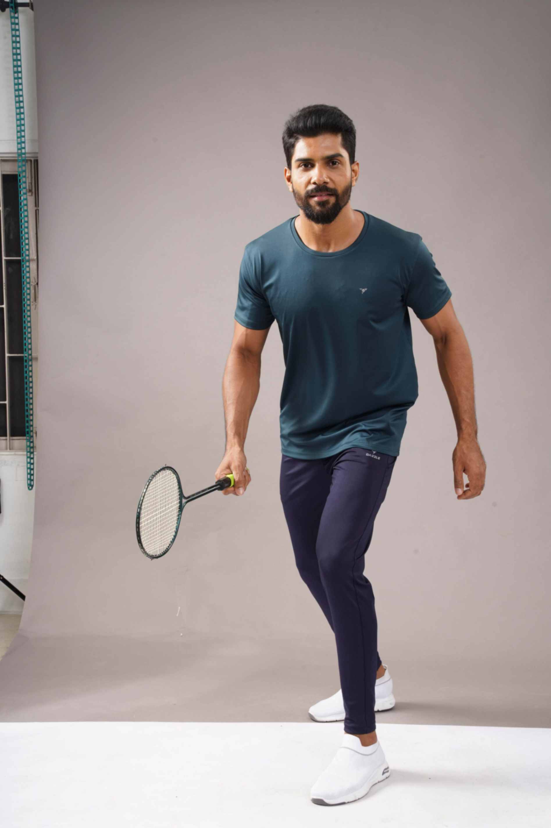 BUTTER LYCR R-NECK T-SHIRT - BOTTLE GREEN