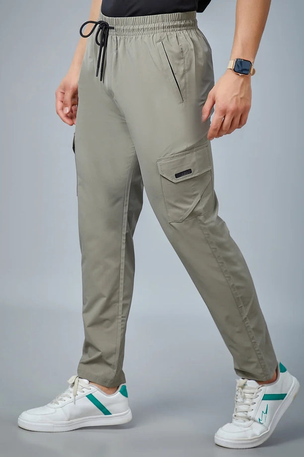 Men Regular Fit Cargo Pants with PILOT