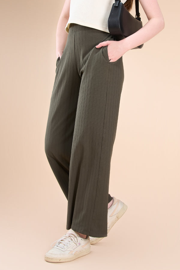 Women Textured Wide Leg Pants with COTEX