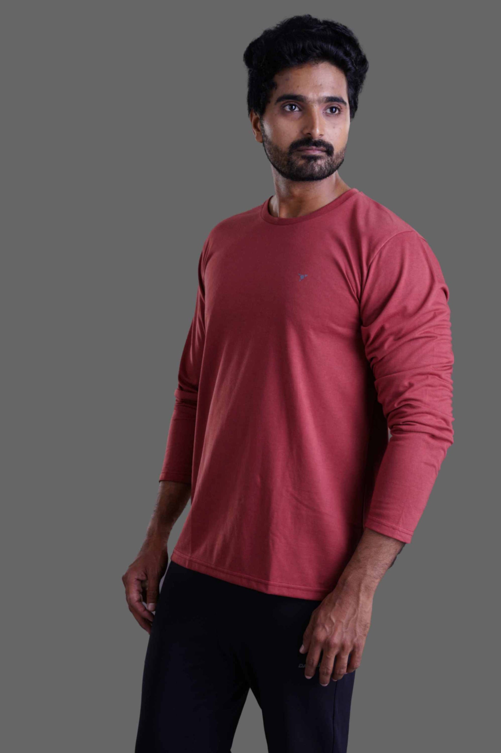 ROUND NECK FULL SLEEVES T- SHIRT - BRICK RED