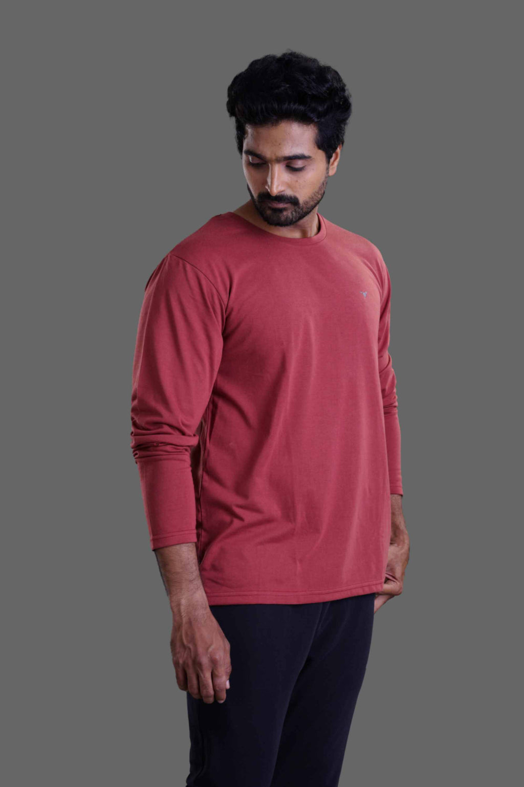ROUND NECK FULL SLEEVES T- SHIRT - BRICK RED