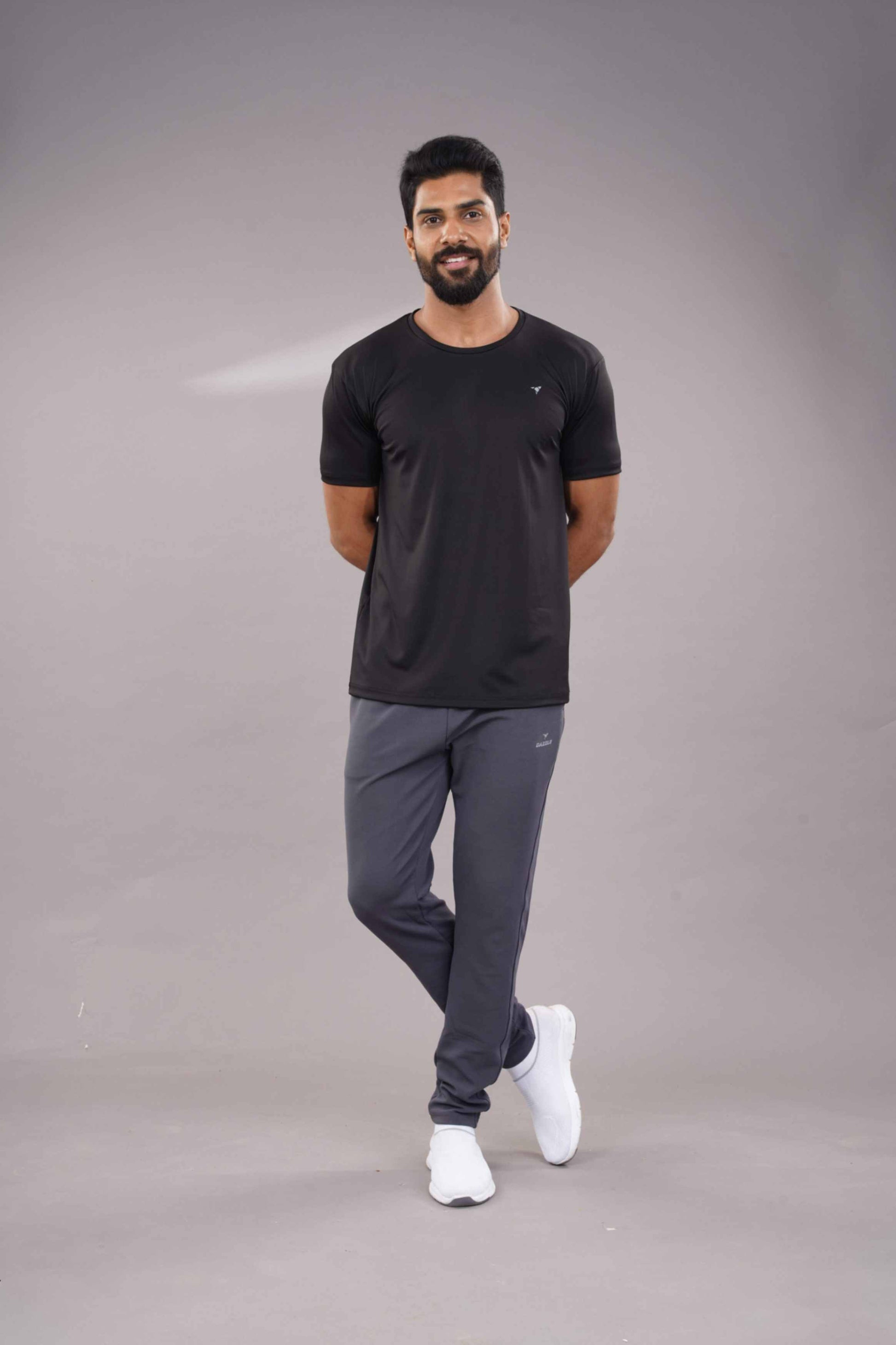 BUTTER LYCR R-NECK T-SHIRT - BLACK
