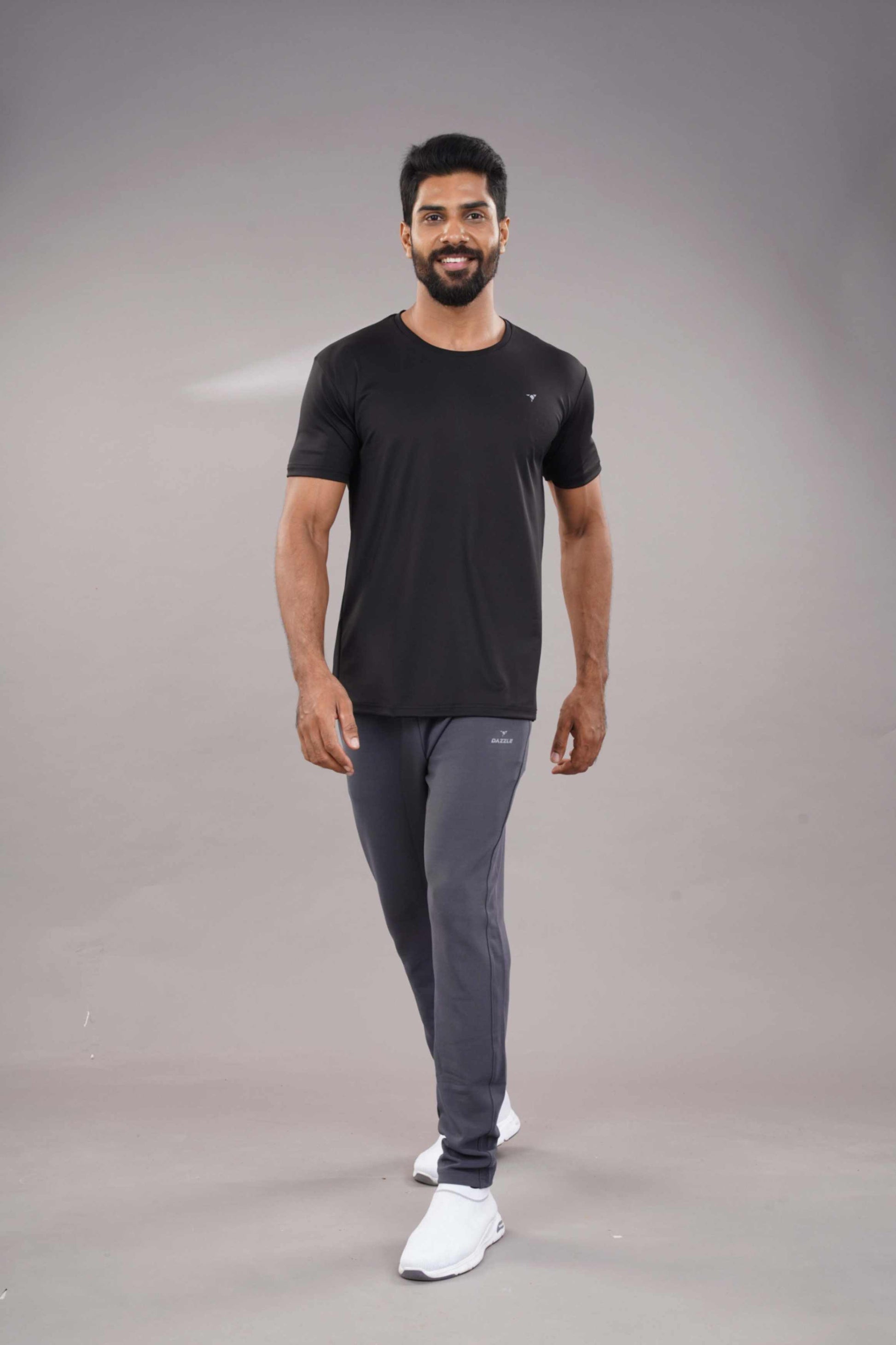 BUTTER LYCR R-NECK T-SHIRT - BLACK