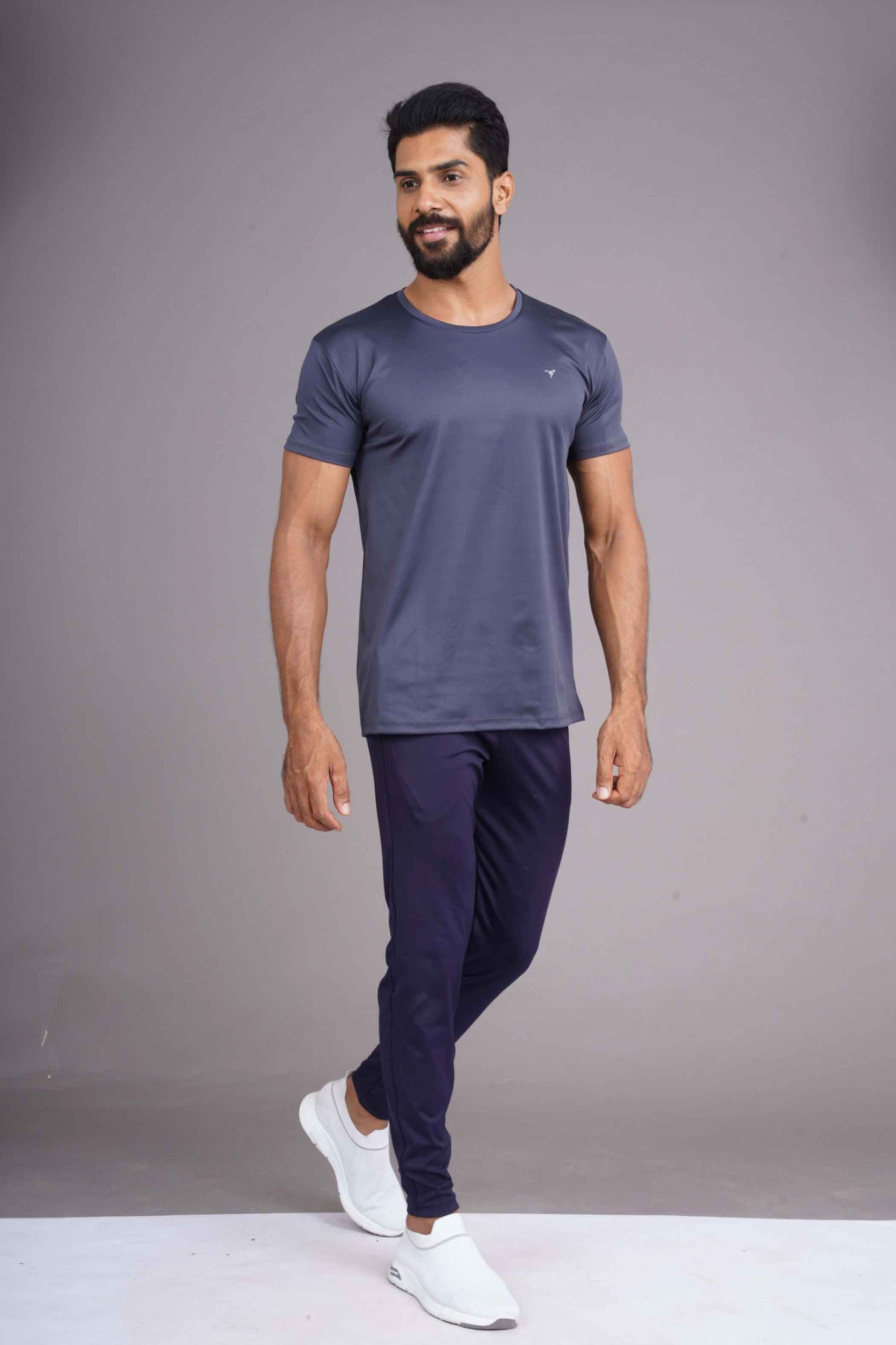 BUTTER LYCR R-NECK T-SHIRT - DARK GREY