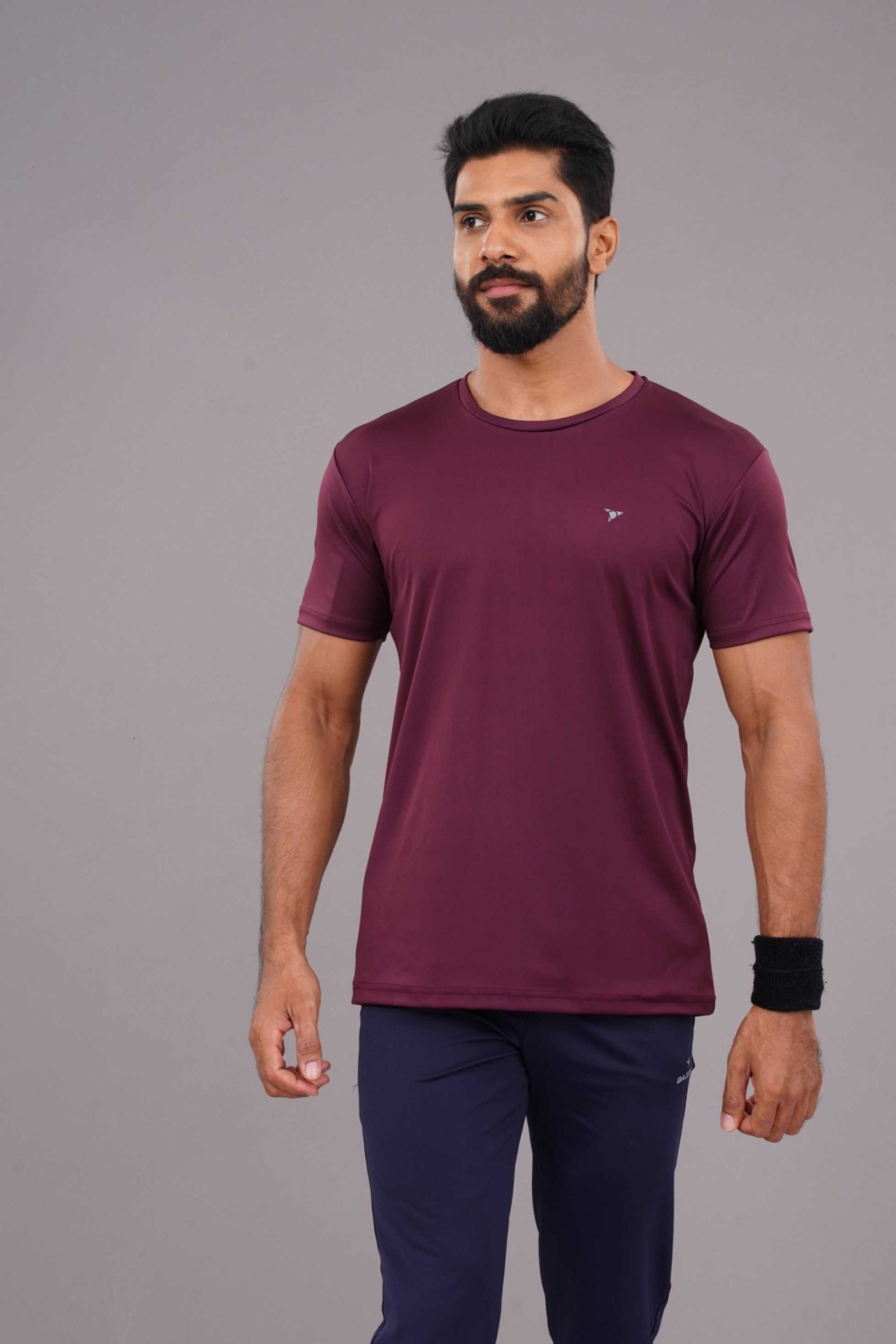 BUTTER LYCR R-NECK T-SHIRT - MAROON