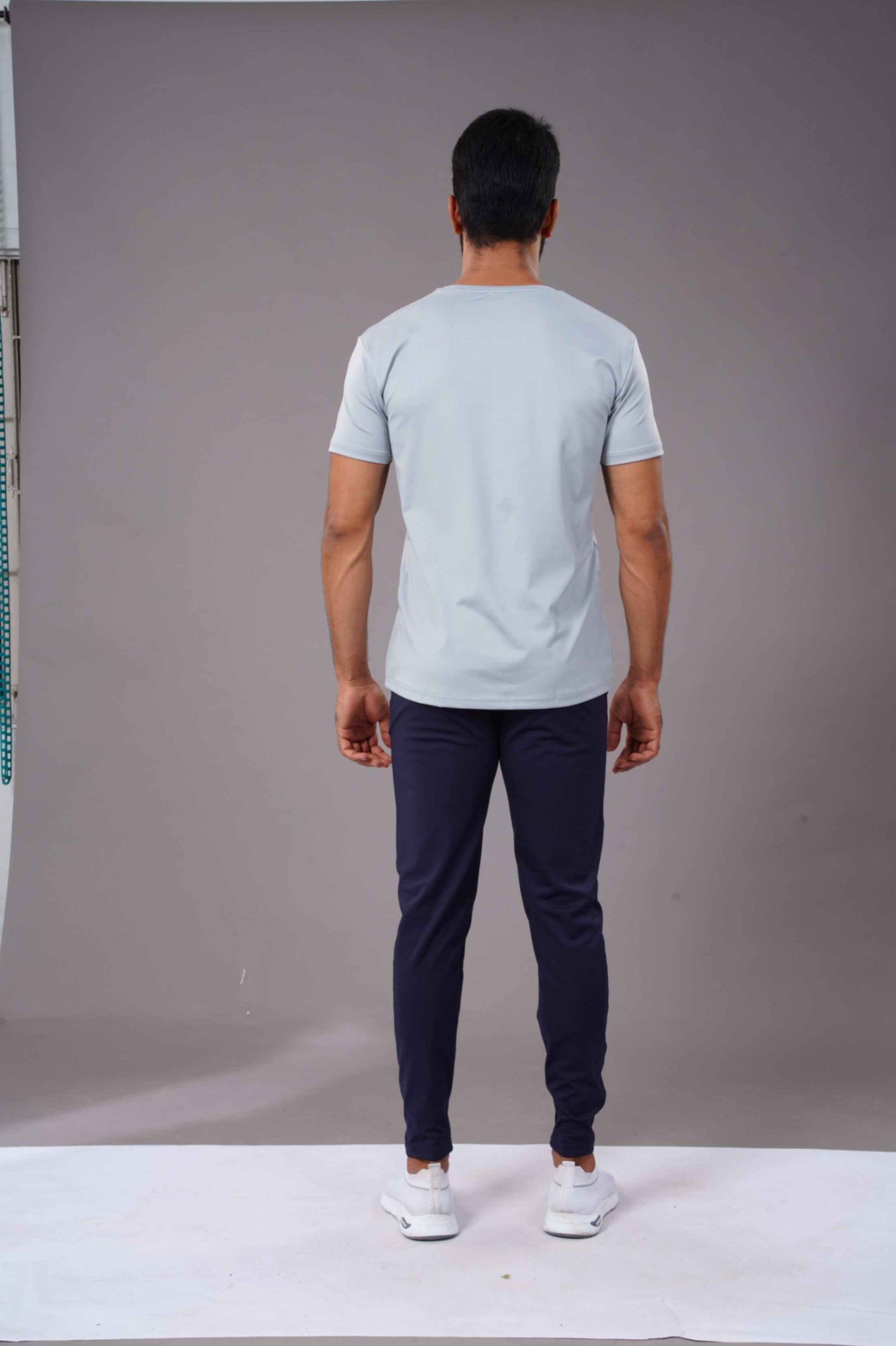 BUTTER LYCR R-NECK T-SHIRT - LIGHT GREY