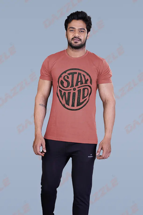 PRINTED ROUND NECK T-SHIRT PRINT - STAY WILD-BRICK RED
