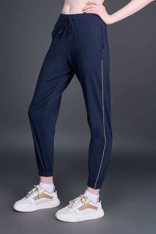 Women Solid Regular Fit Joggers with COTEX