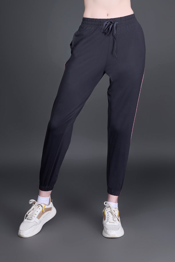 Women Solid Regular Fit Joggers with COTEX