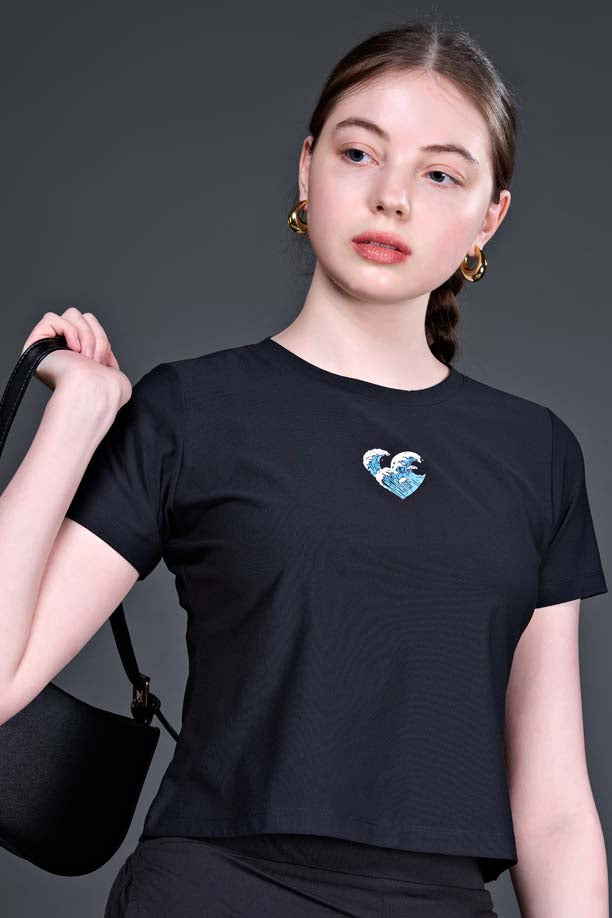 Women Printed Regular Fit Crop T-shirt with COTEX