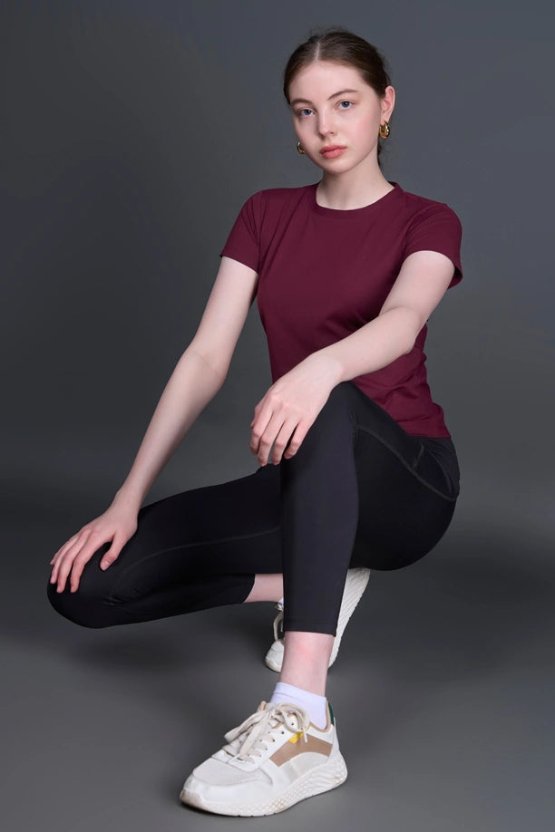 Women Solid Slim Fit Round Neck T-shirt with COTEX