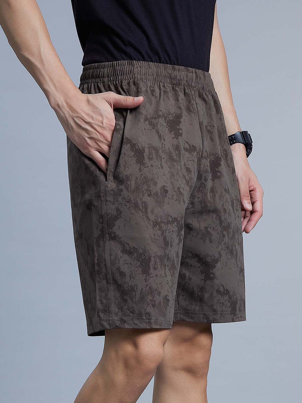 Men Regular Fit Printed Cotton Shorts with Zipper Pockets