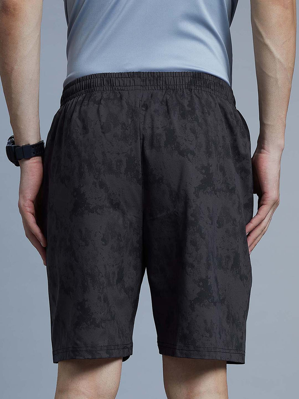 Men Regular Fit Printed Cotton Shorts with Zipper Pockets