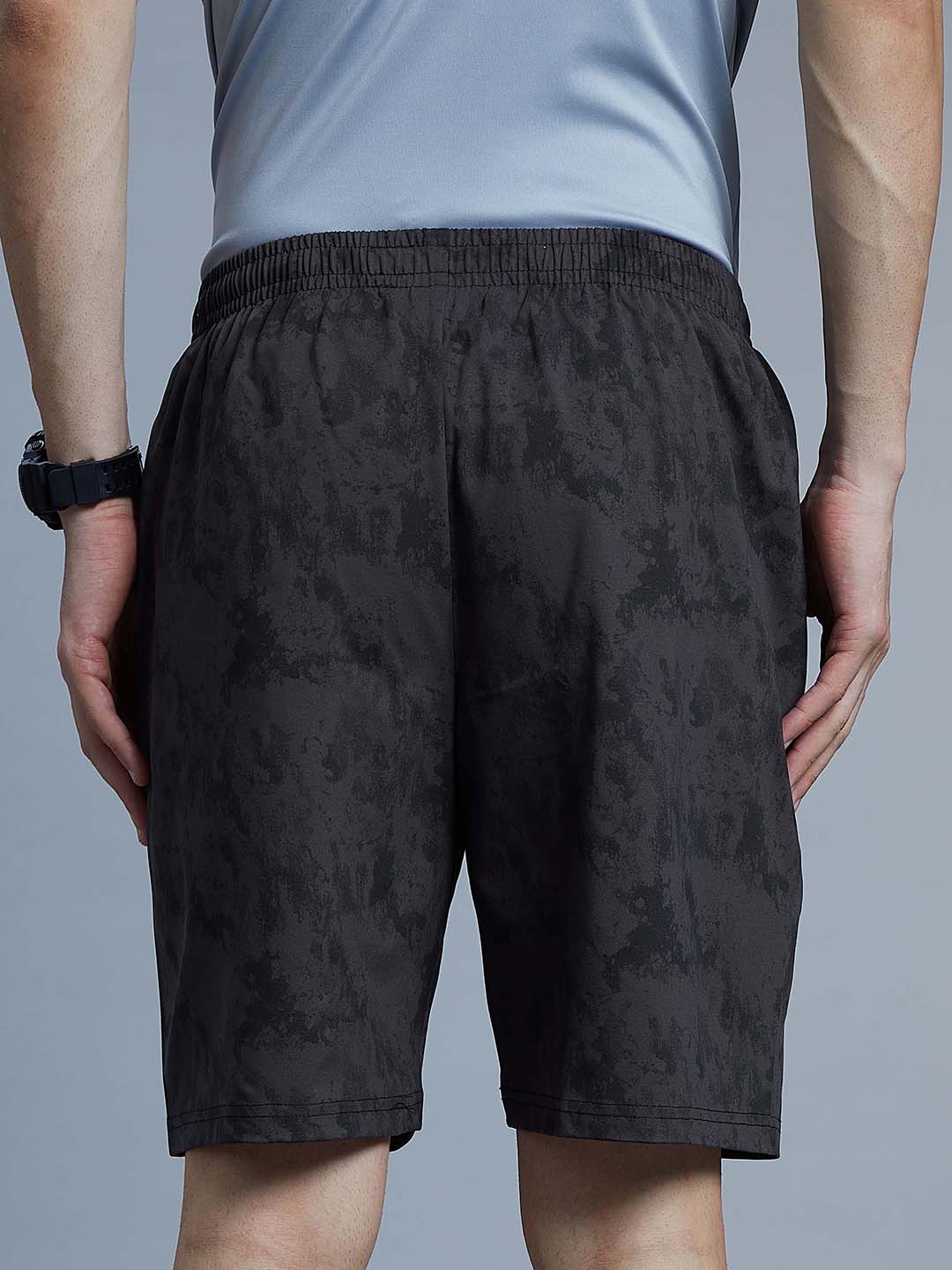 Men Regular Fit Printed Cotton Shorts with Zipper Pockets