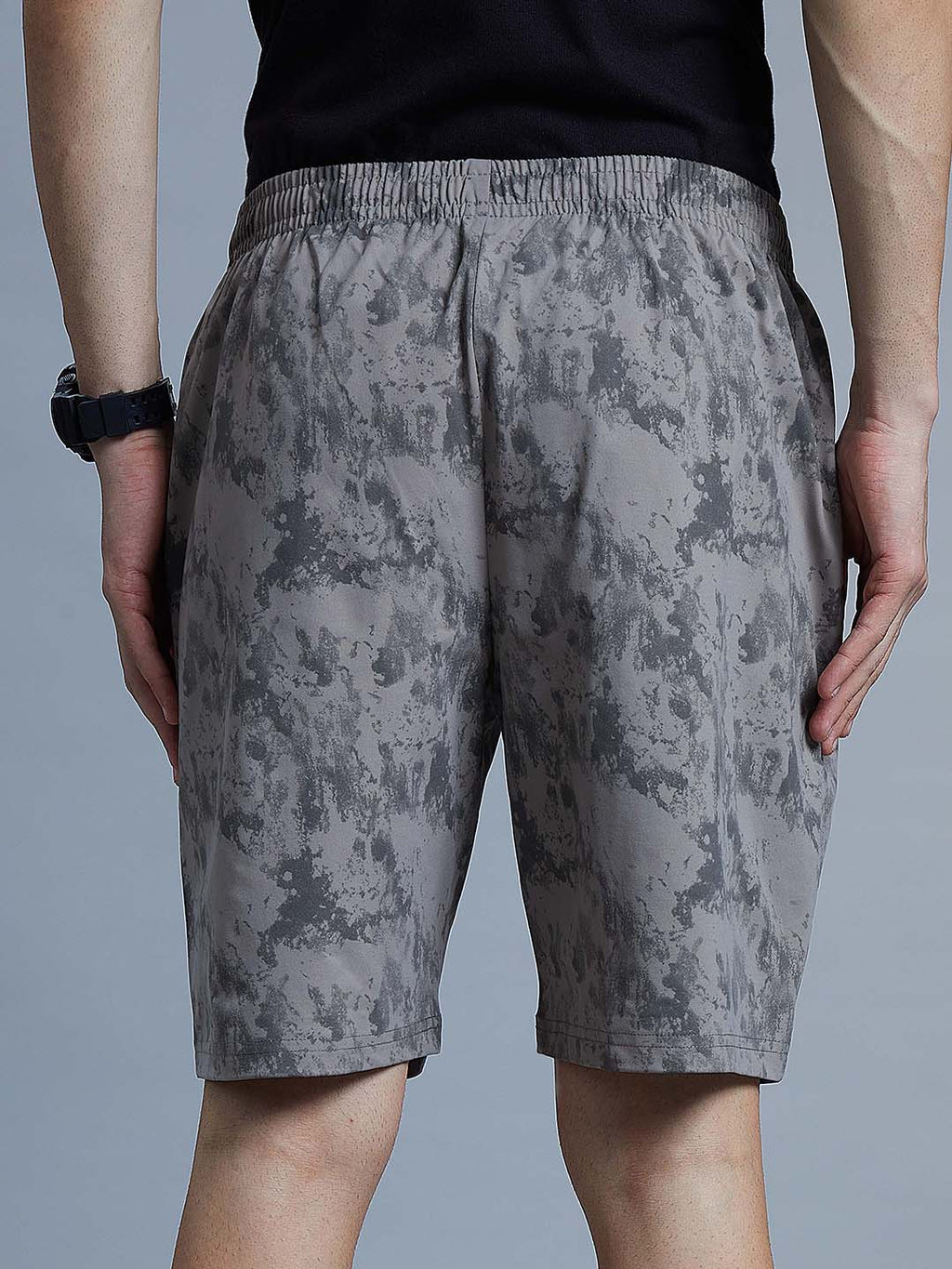 Men Regular Fit Printed Cotton Shorts with Zipper Pockets