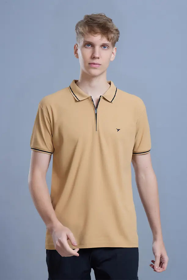 SLEEK T SHIRT- LIGHT BROWN