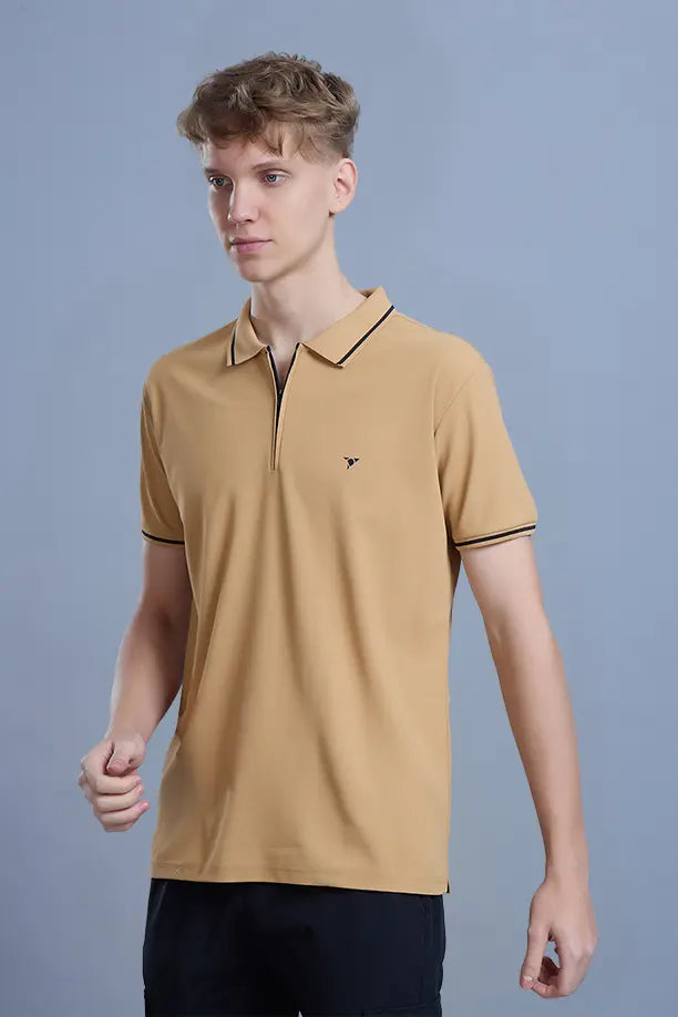 SLEEK T SHIRT- LIGHT BROWN