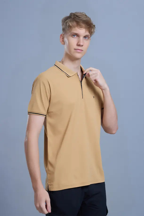 SLEEK T SHIRT- LIGHT BROWN