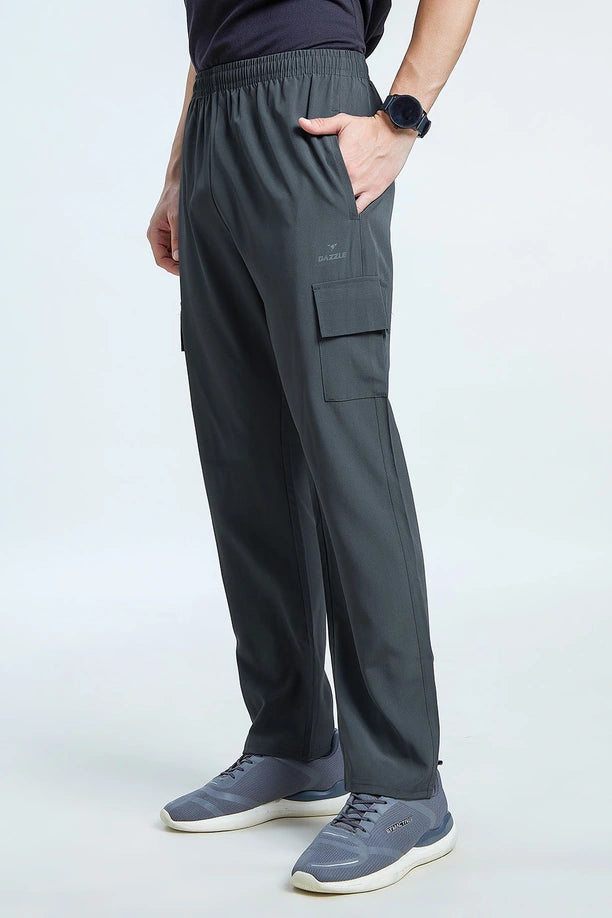 Men Regular Fit Active Cargo Pants with Floaty