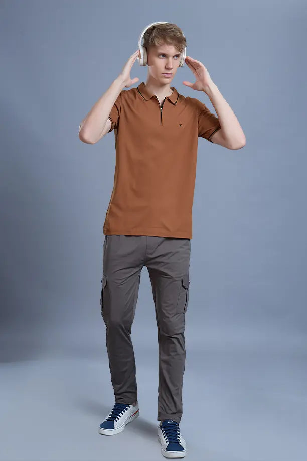 SLEEK T SHIRT- CLAY BROWN