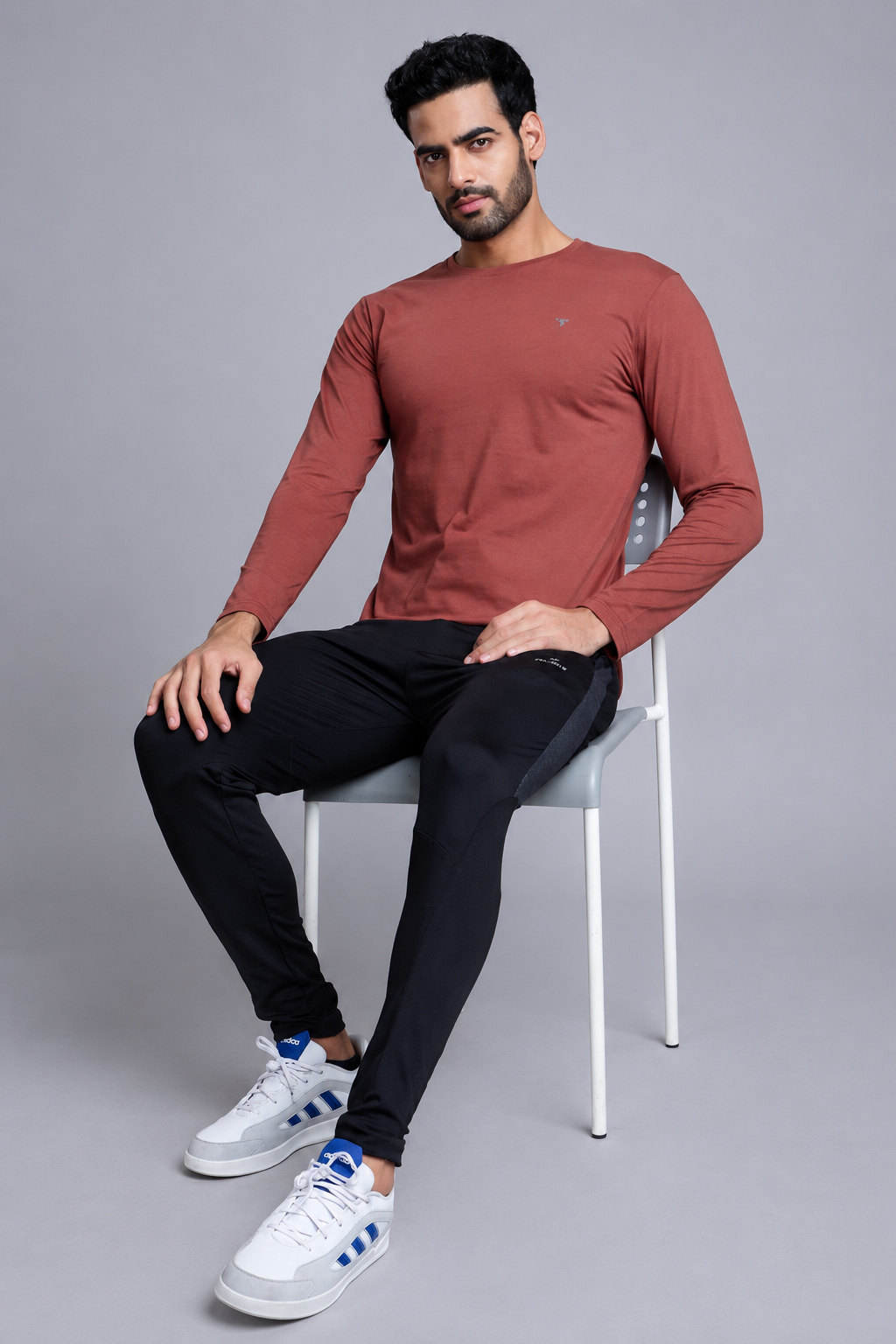 ROUND NECK FULL SLEEVES T- SHIRT - BRICK RED