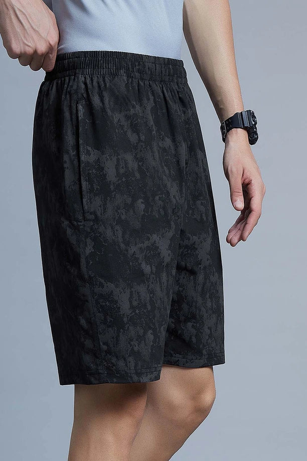 Men Regular Fit Printed Cotton Shorts with Zipper Pockets