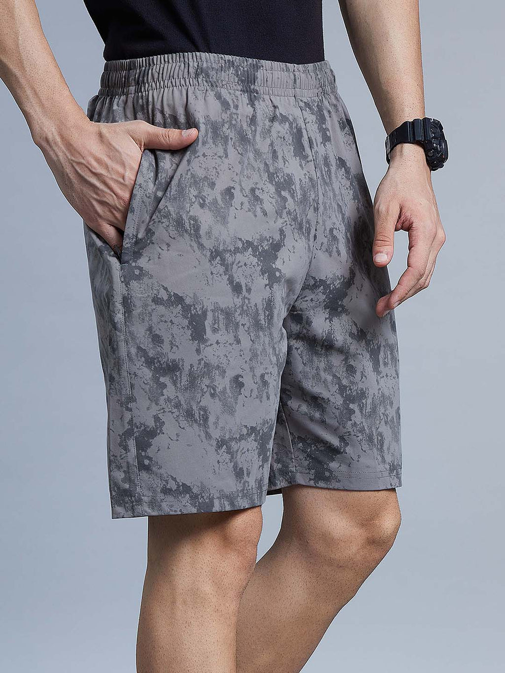 Men Regular Fit Printed Cotton Shorts with Zipper Pockets